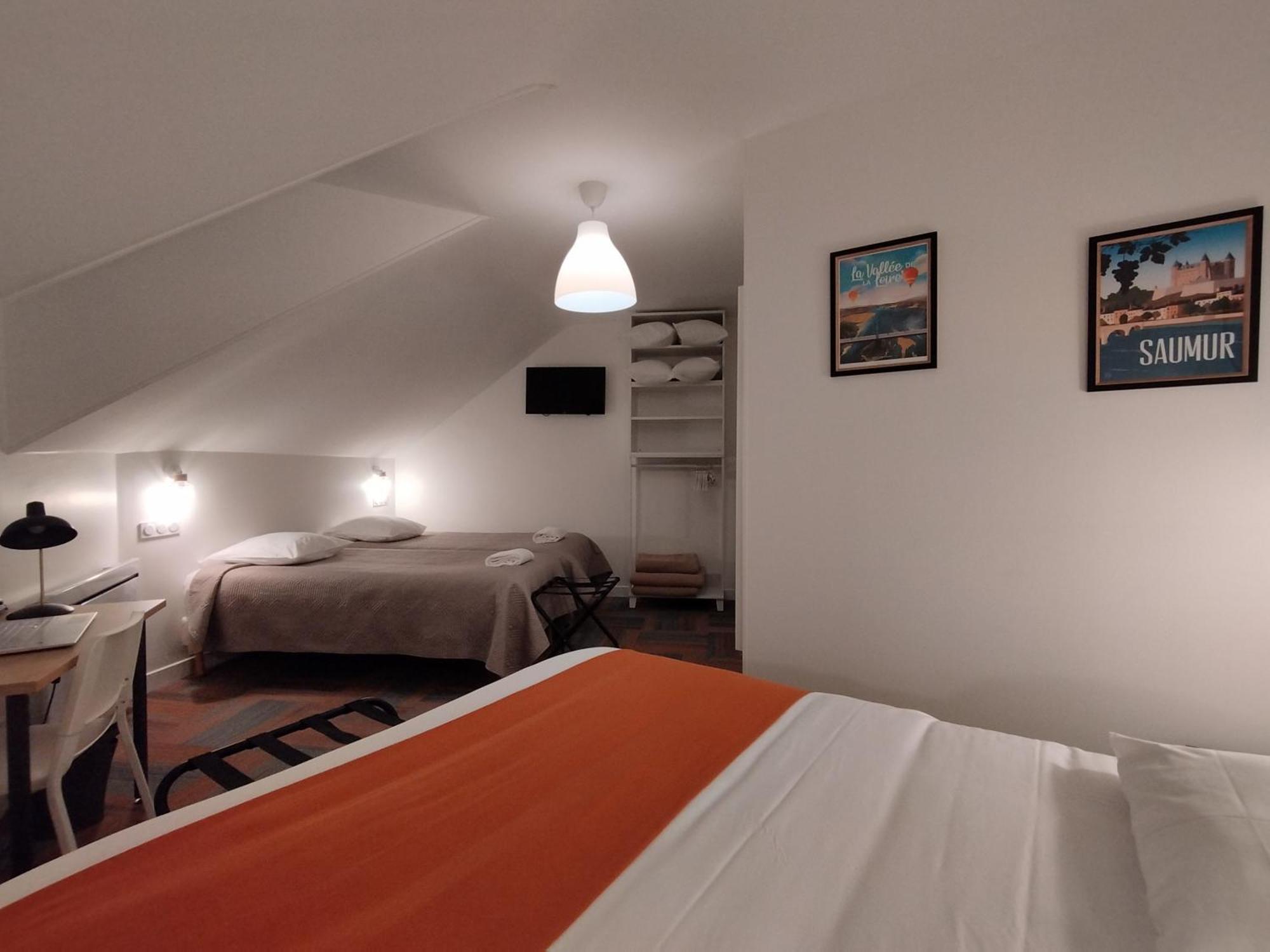 Hotel The Originals Access, Le Canter