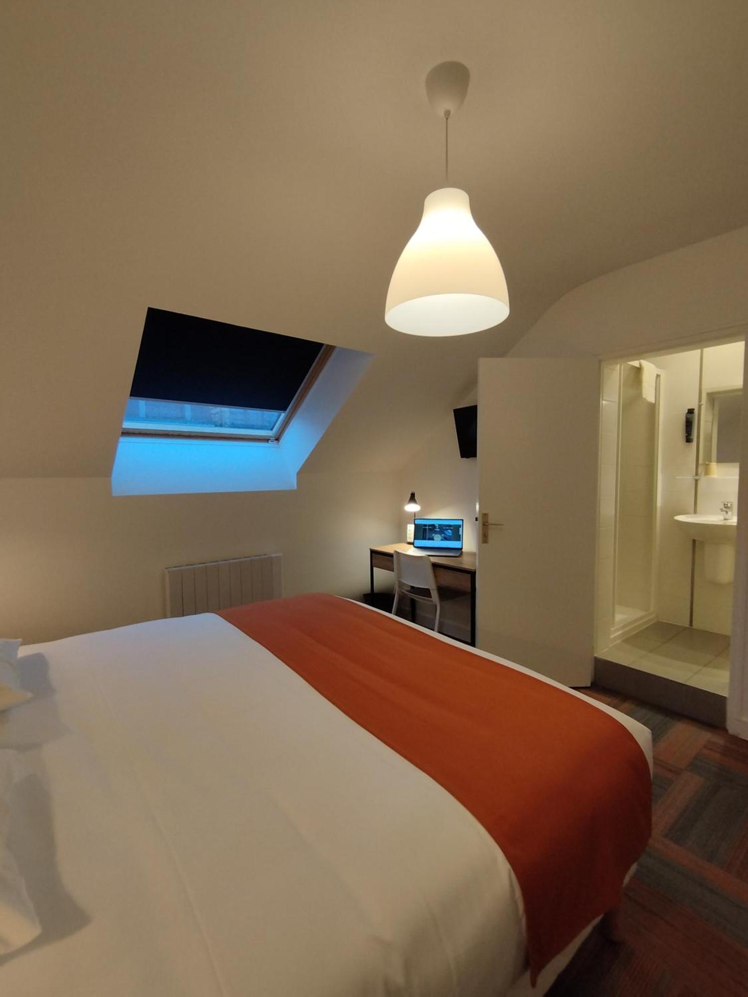 Bar Le Canter Hotel 2*